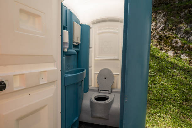 Best Porta potty rental near me  in Sandy Oaks, TX