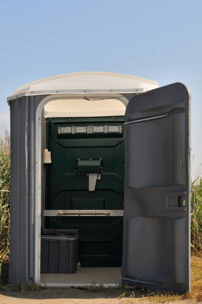 Best Porta potty rental near me  in Sandy Oaks, TX